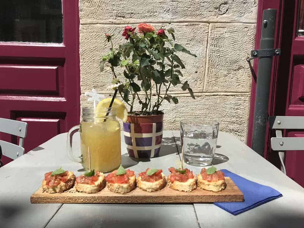 Bruschetta, Tortuga cafe, Aegina, Greece