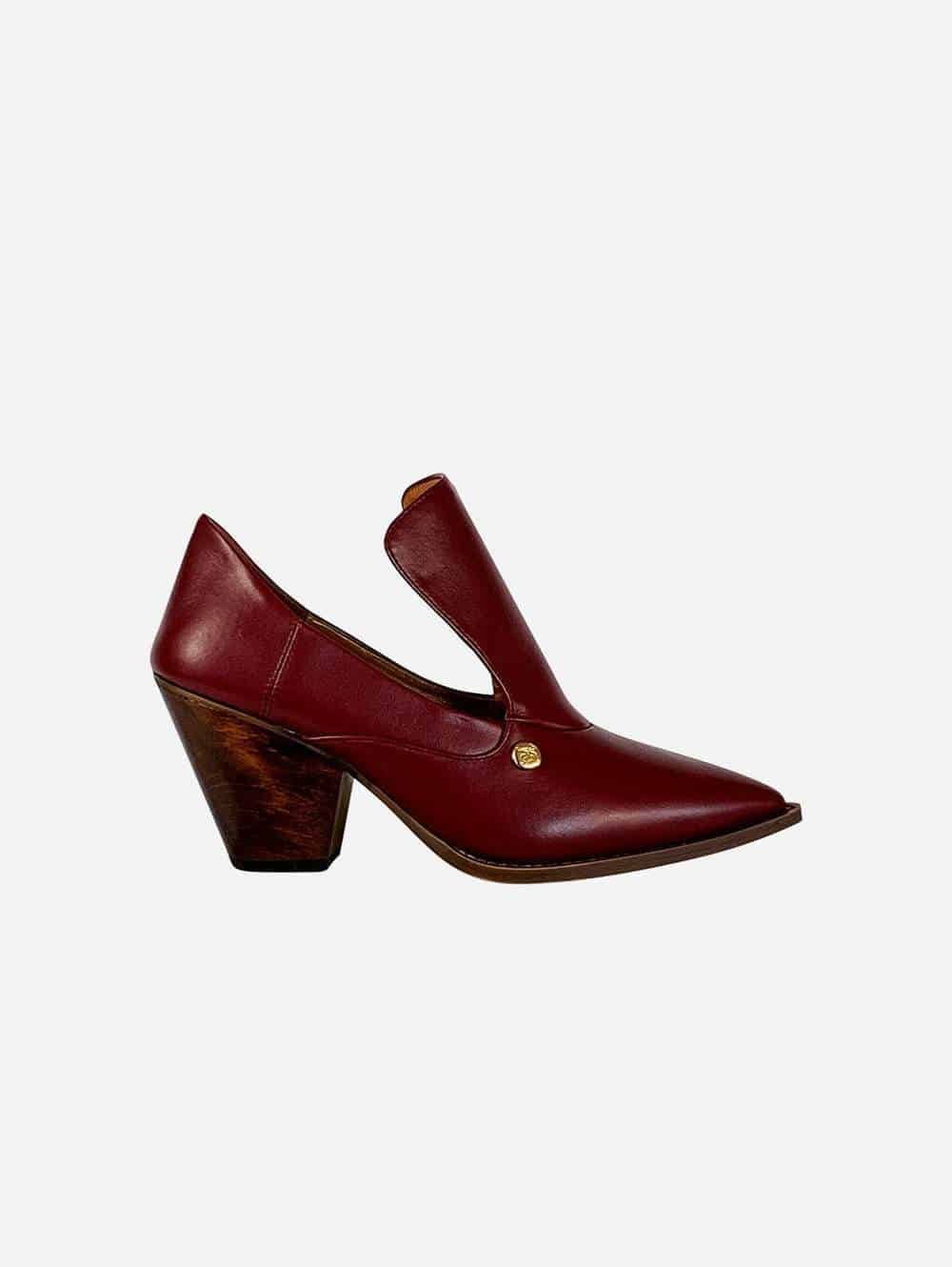 Burgundy vegan shoes heel with wooden heel
