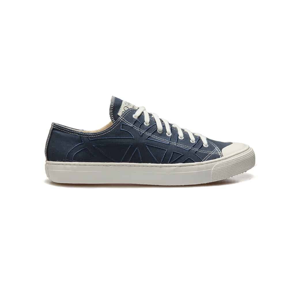 Dark blue trainers with pattern and white laces from Po Zu