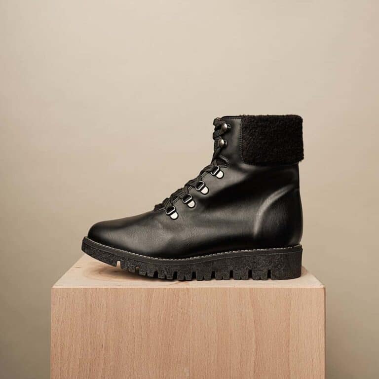 The Best Vegan Winter Boots To Keep Your Feet Warm & Comfy - The Vegan Word