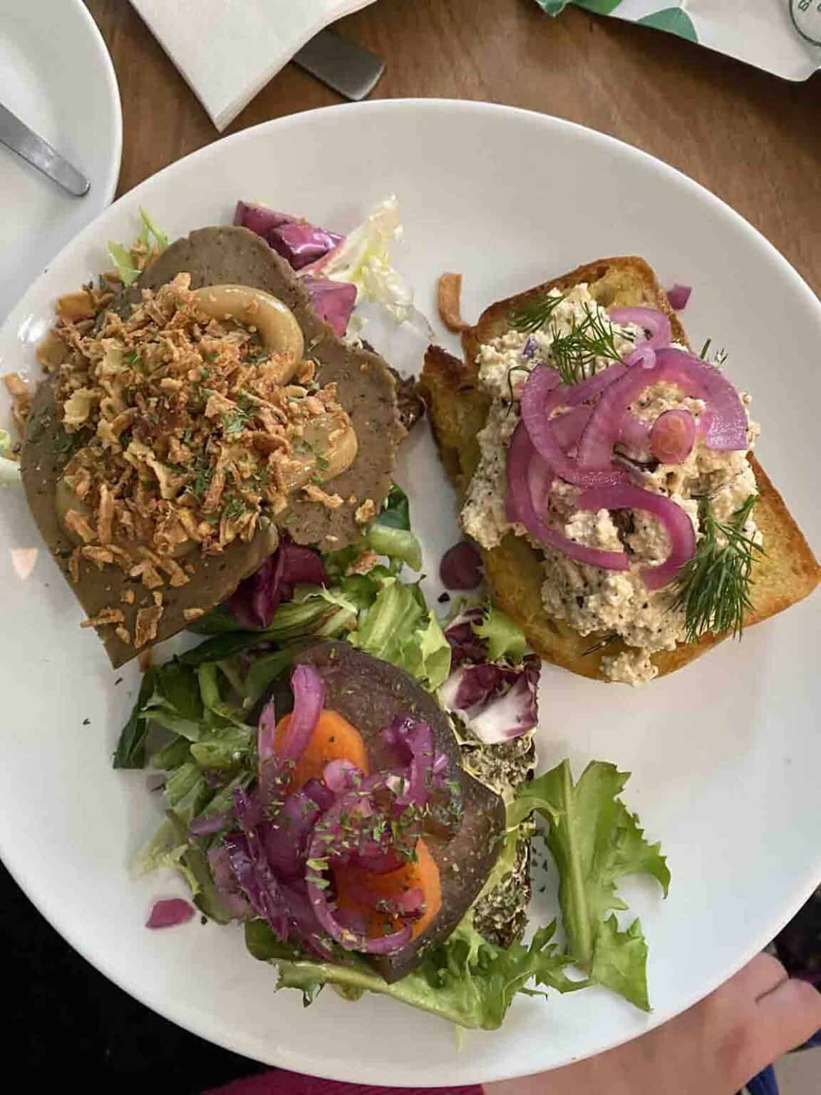 21 Best Vegan Cafes in London: Don't Miss These (Mostly) Affordable ...